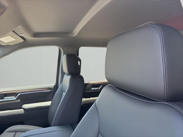 new 2025 GMC Sierra 1500 car, priced at $56,533