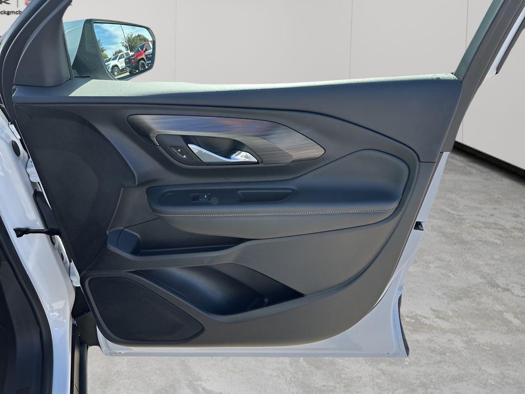 used 2024 GMC Terrain car, priced at $21,956