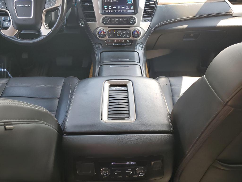 used 2019 GMC Yukon car, priced at $29,399
