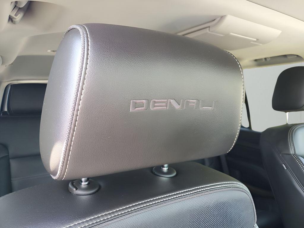 used 2019 GMC Yukon car, priced at $29,399