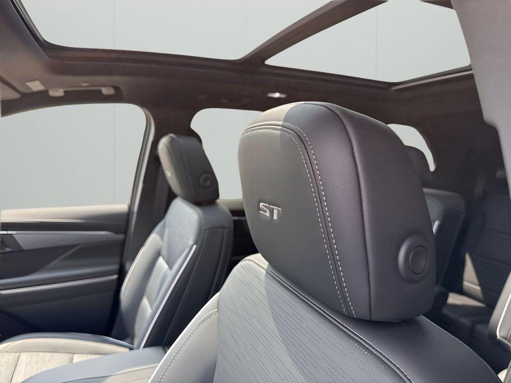 new 2025 Buick Enclave car, priced at $50,999