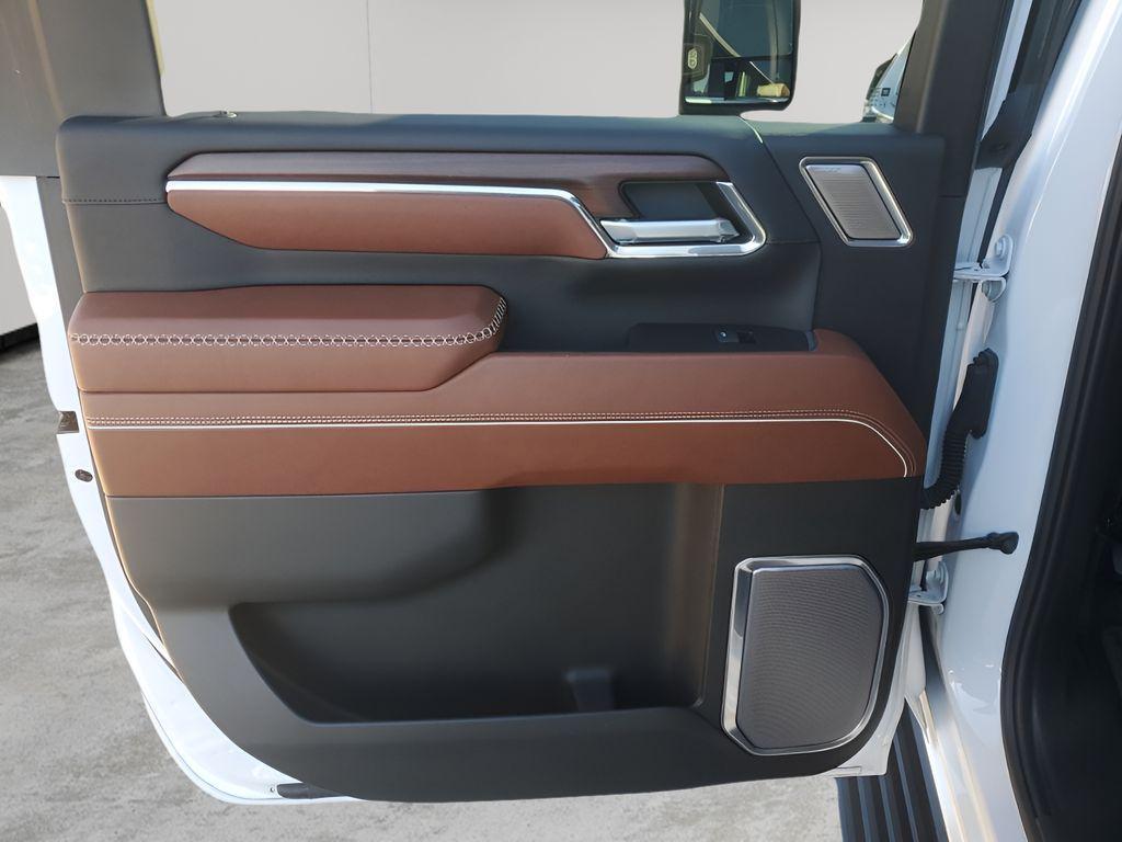 used 2024 GMC Sierra 2500 car, priced at $81,136