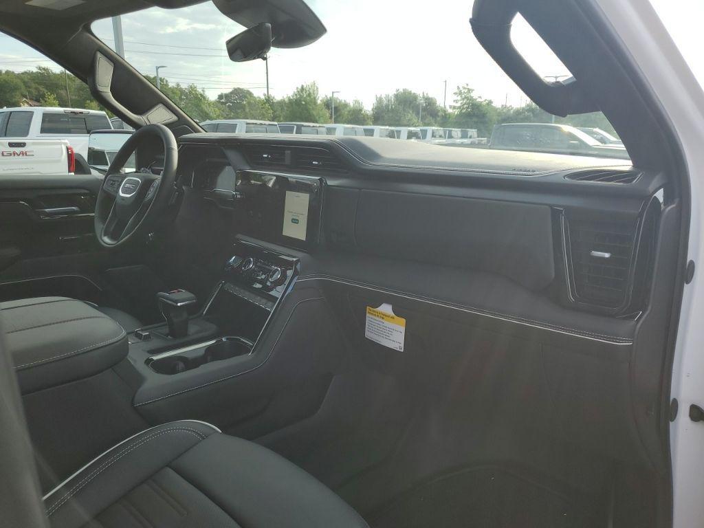 new 2025 GMC Sierra 1500 car, priced at $76,064