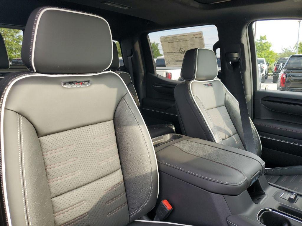 new 2025 GMC Sierra 1500 car, priced at $76,064