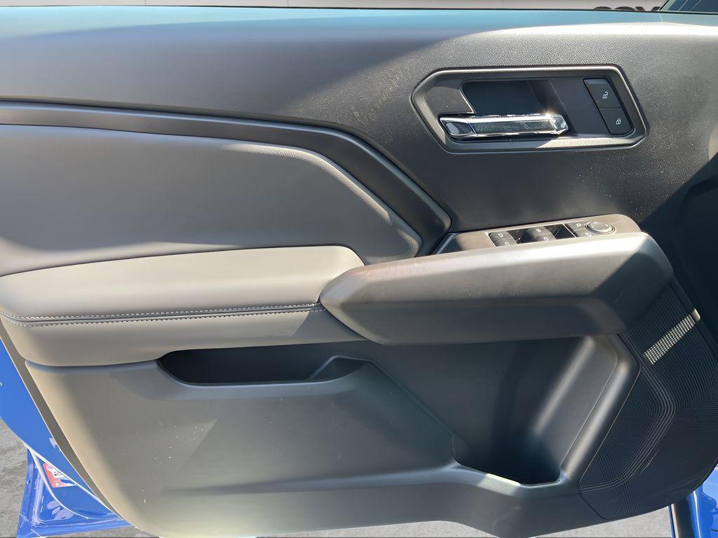 new 2025 GMC Canyon car, priced at $40,320