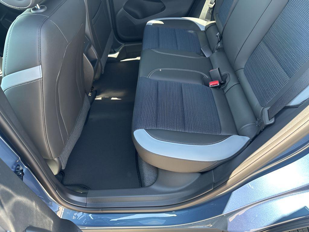 new 2025 Buick Envista car, priced at $25,674