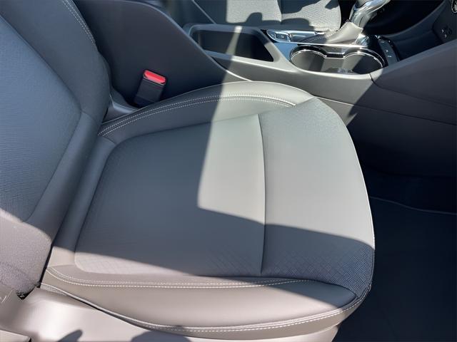 new 2025 Buick Encore GX car, priced at $26,020