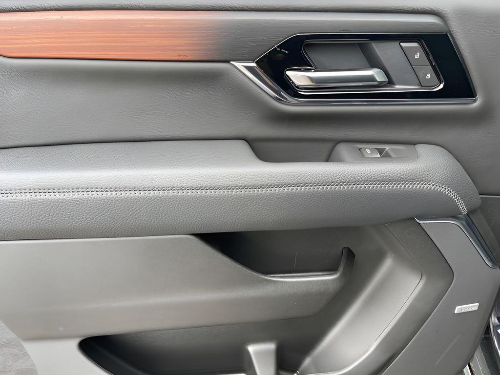 new 2025 GMC Yukon XL car, priced at $87,235