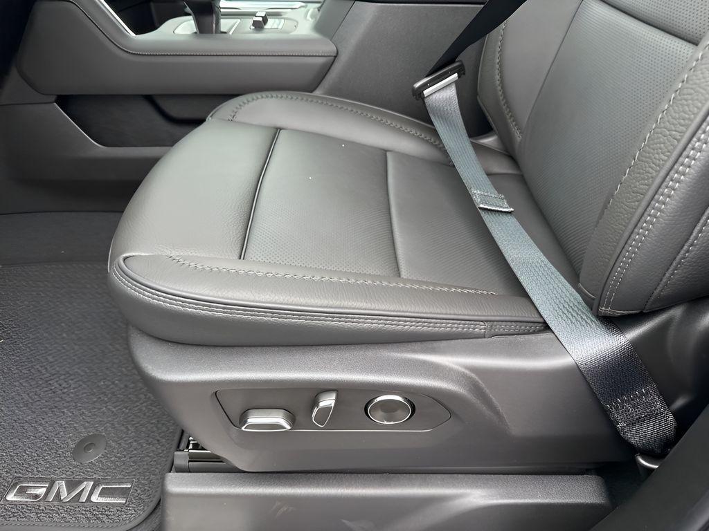 new 2025 GMC Sierra 1500 car, priced at $66,524
