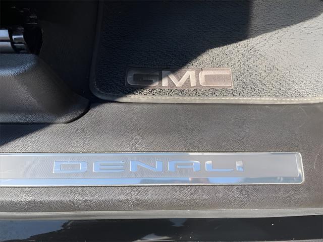 used 2023 GMC Yukon car, priced at $67,997