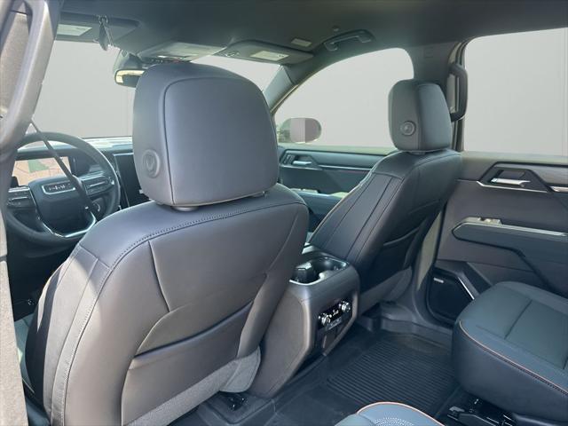 new 2025 GMC Acadia car, priced at $53,640