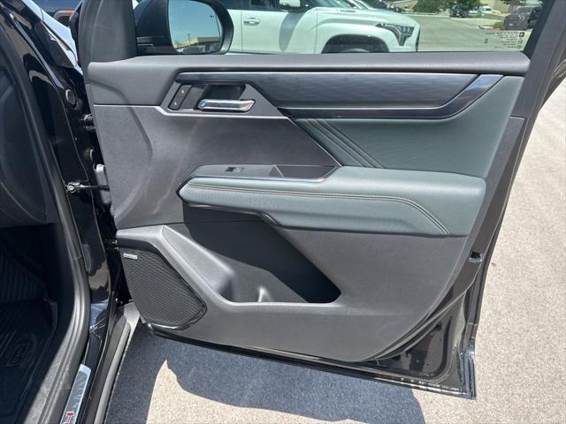 new 2025 GMC Acadia car, priced at $53,640
