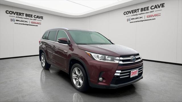 used 2017 Toyota Highlander Hybrid car, priced at $21,074