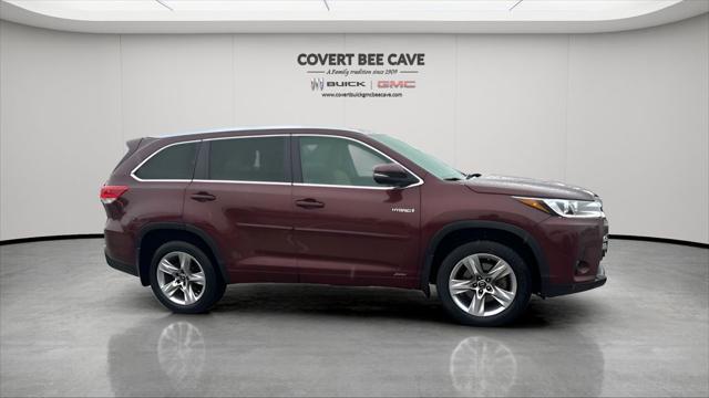 used 2017 Toyota Highlander Hybrid car, priced at $21,074