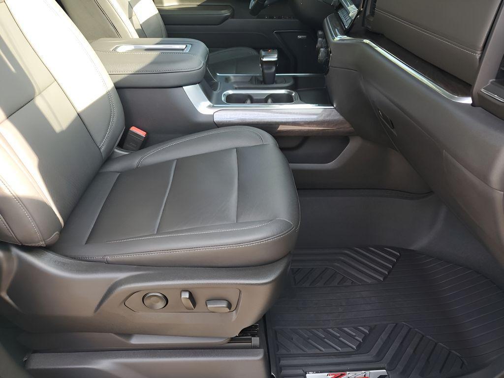 used 2022 Chevrolet Silverado 1500 car, priced at $49,977