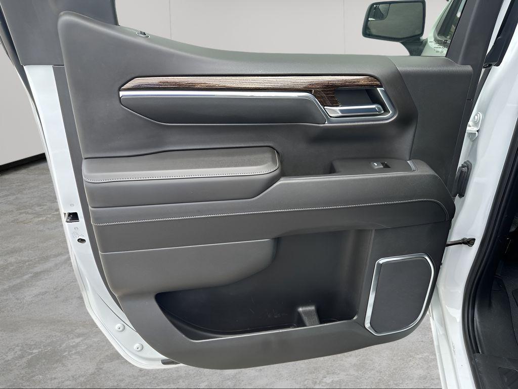 used 2023 GMC Sierra 1500 car, priced at $36,605