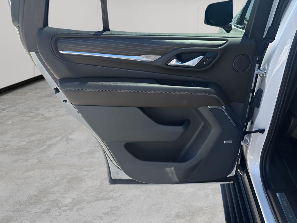 used 2021 GMC Yukon car, priced at $44,535