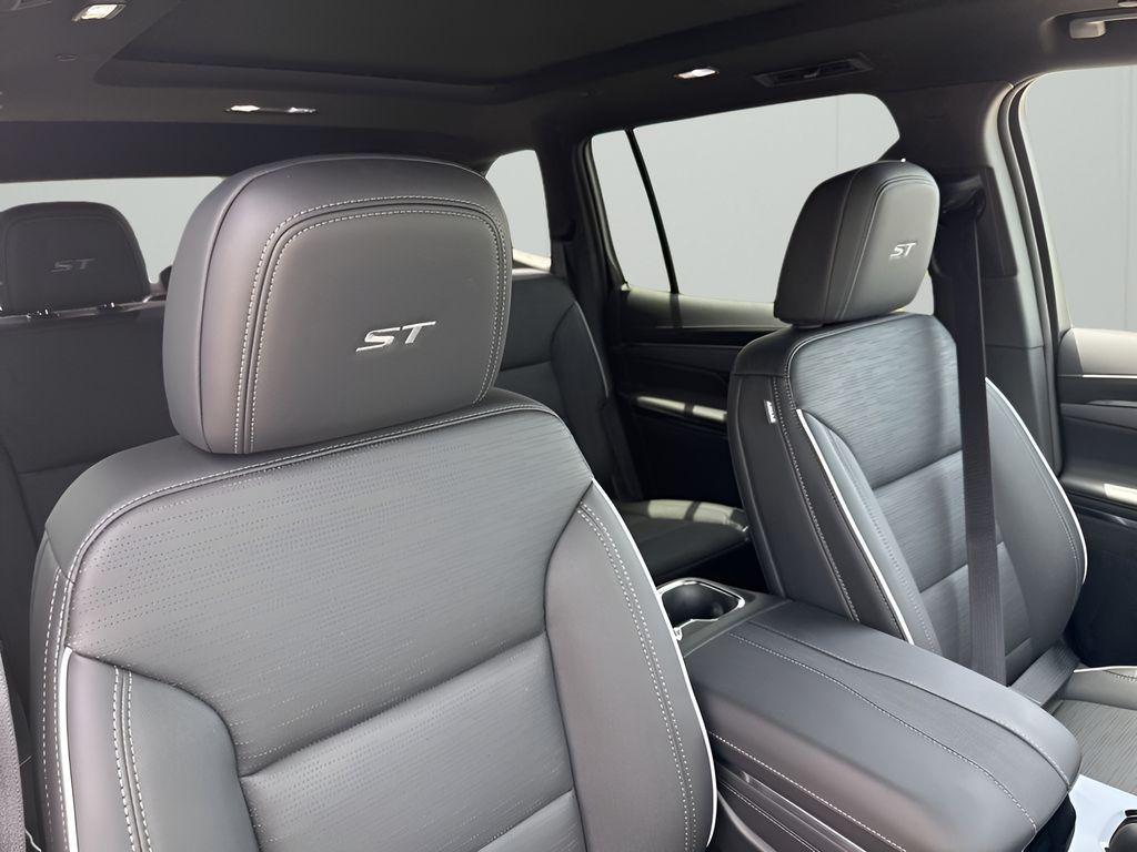 new 2025 Buick Enclave car, priced at $48,129