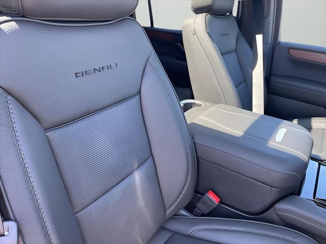new 2025 GMC Yukon XL car, priced at $89,385