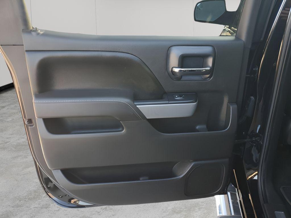 used 2015 Chevrolet Silverado 1500 car, priced at $27,556