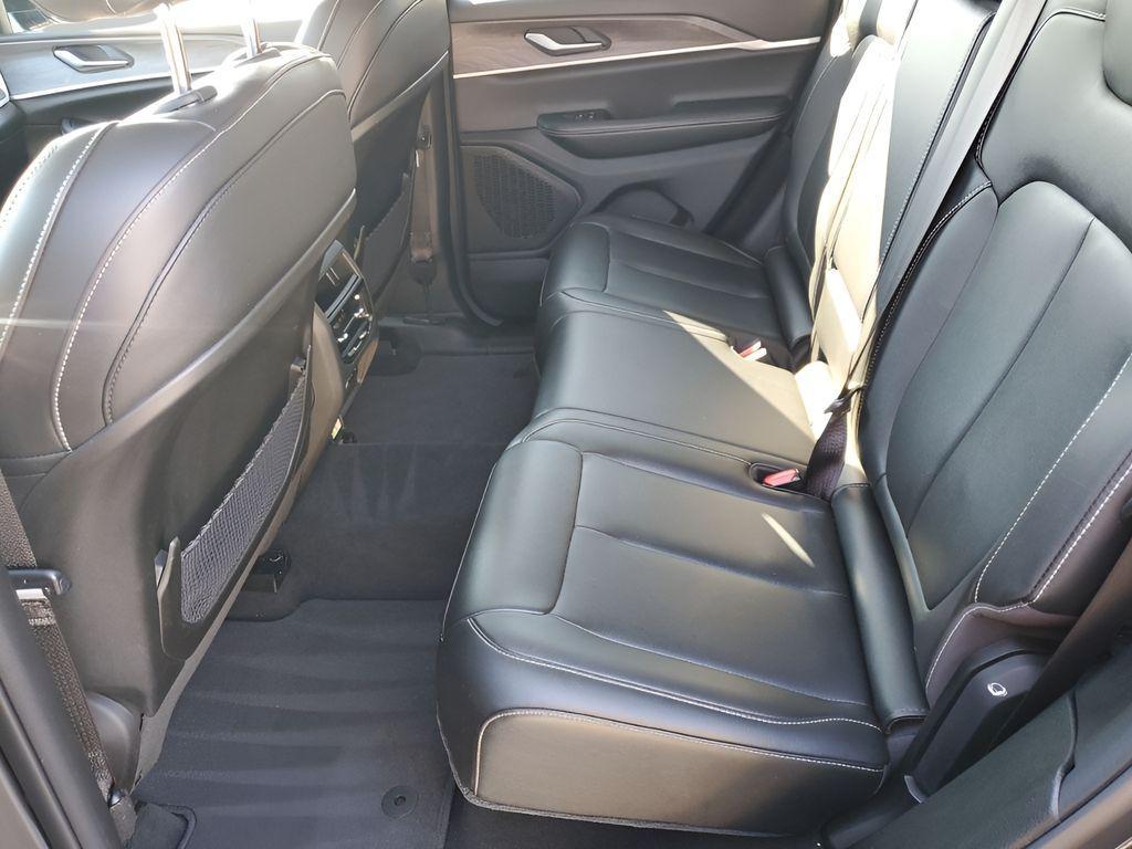 used 2024 Jeep Grand Cherokee car, priced at $34,977