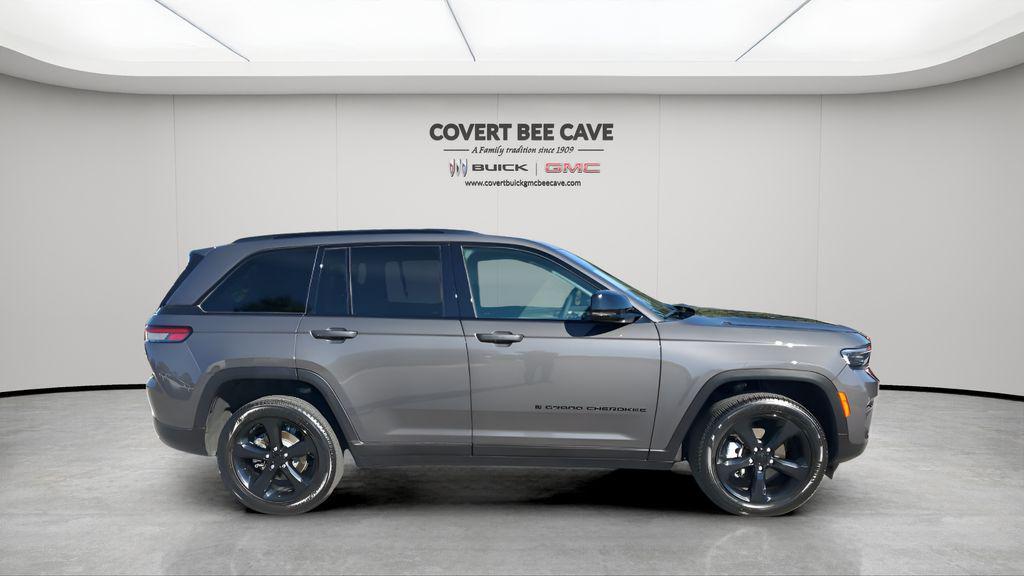 used 2024 Jeep Grand Cherokee car, priced at $34,977