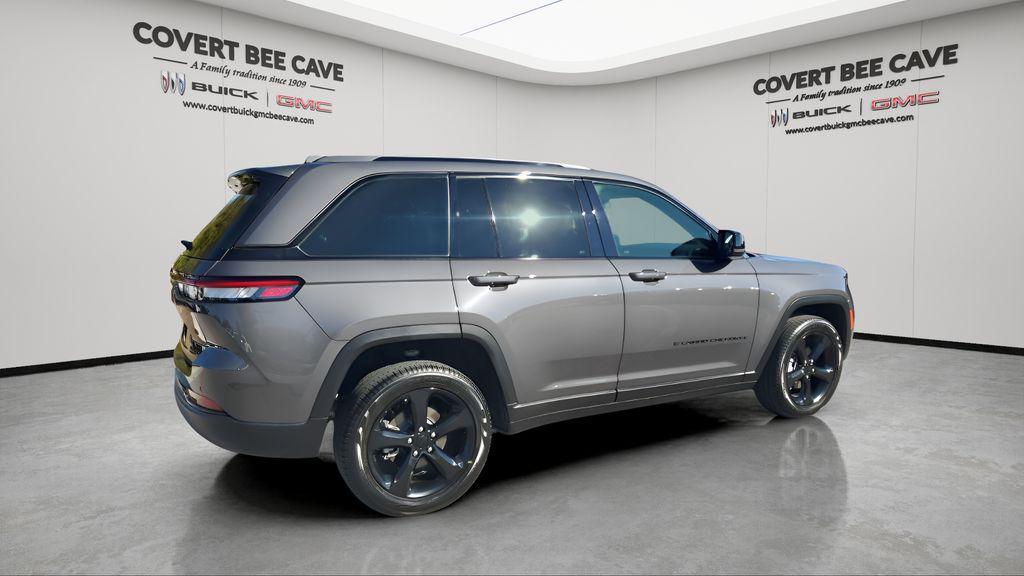 used 2024 Jeep Grand Cherokee car, priced at $34,977