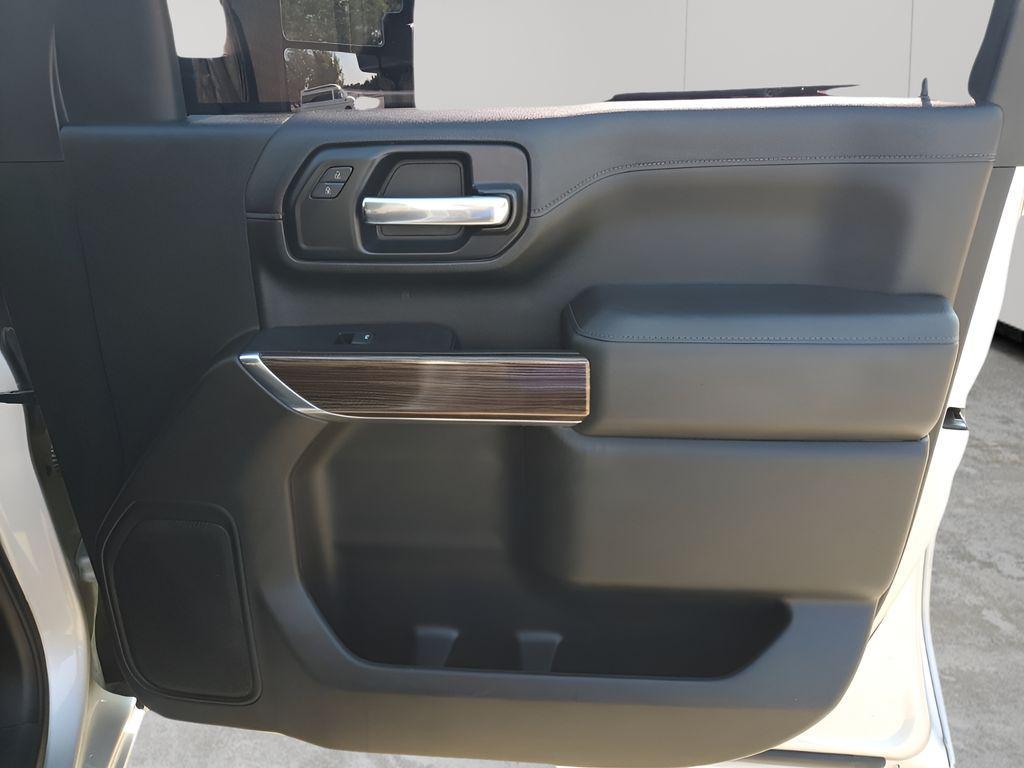 used 2021 Chevrolet Silverado 2500 car, priced at $29,999