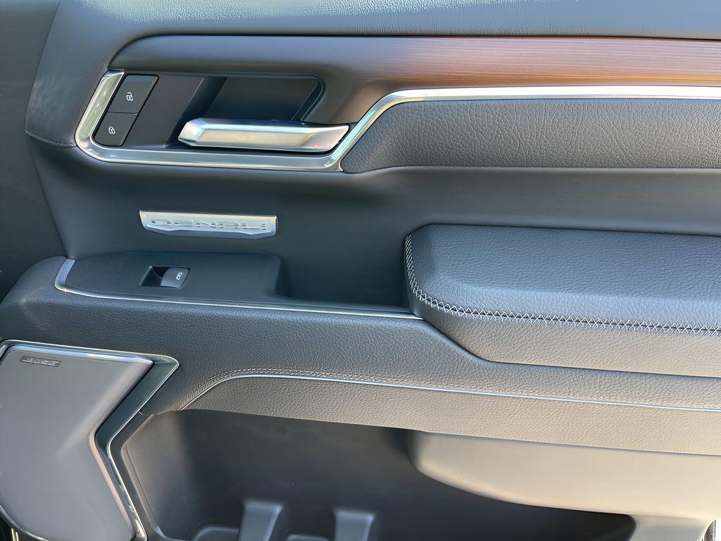 new 2025 GMC Sierra 1500 car, priced at $68,524