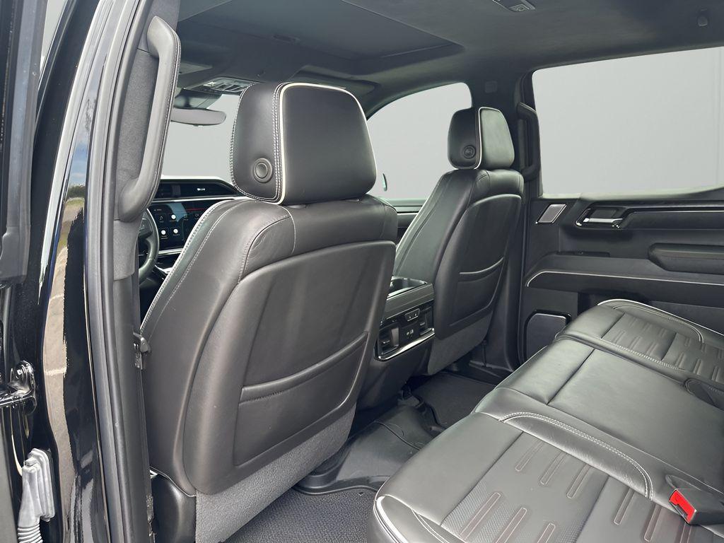used 2022 GMC Sierra 1500 car, priced at $47,985