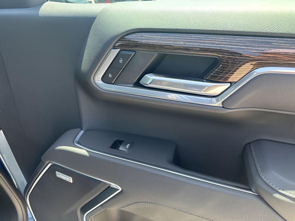 new 2025 GMC Sierra 1500 car, priced at $56,035