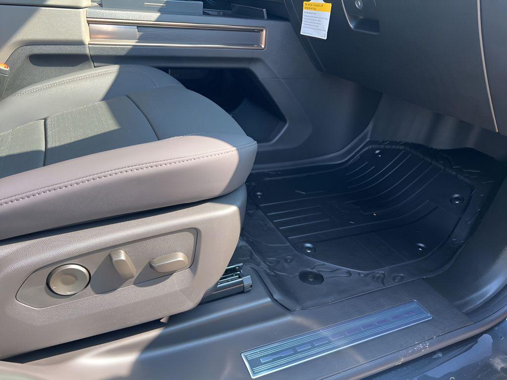 new 2025 GMC HUMMER EV Pickup car, priced at $99,510