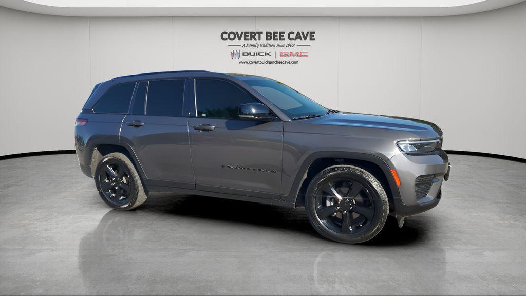 used 2023 Jeep Grand Cherokee car, priced at $27,555