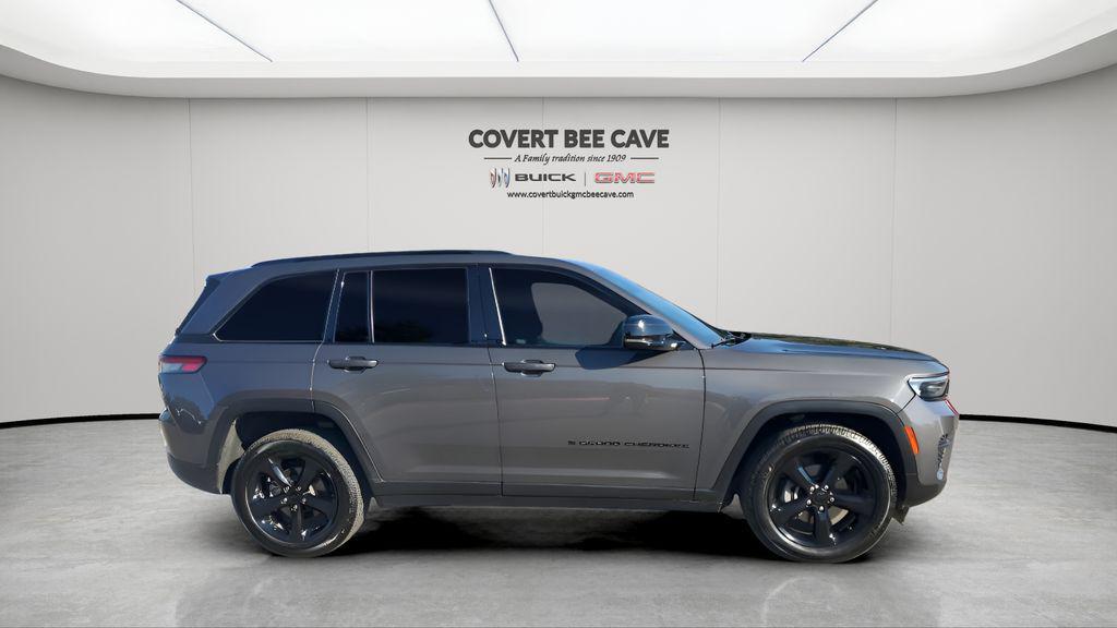 used 2023 Jeep Grand Cherokee car, priced at $27,555