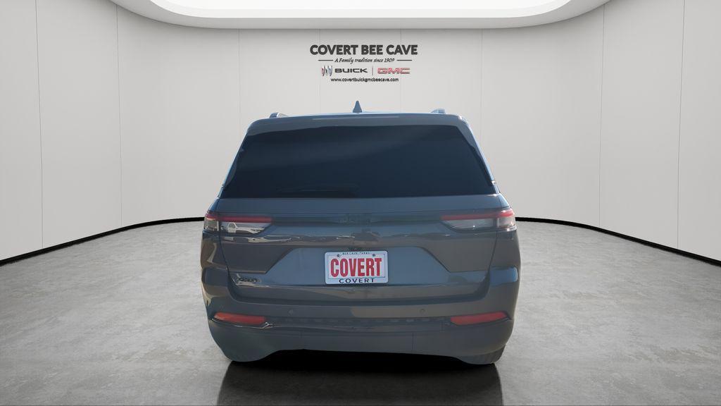 used 2023 Jeep Grand Cherokee car, priced at $27,555