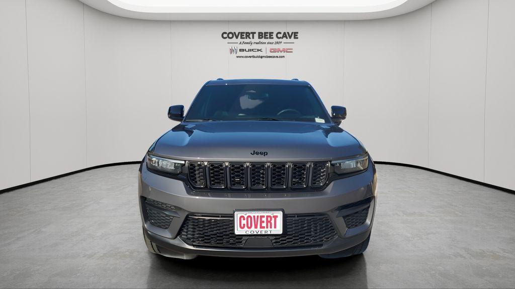 used 2023 Jeep Grand Cherokee car, priced at $27,555