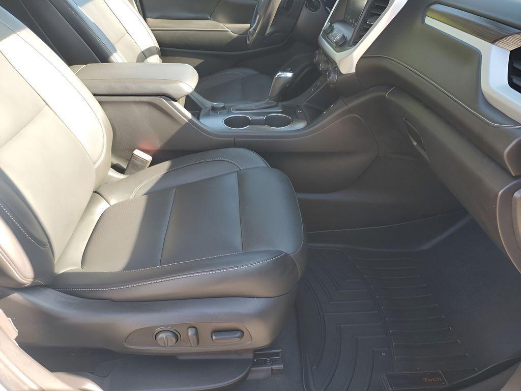 used 2019 GMC Acadia car, priced at $20,477