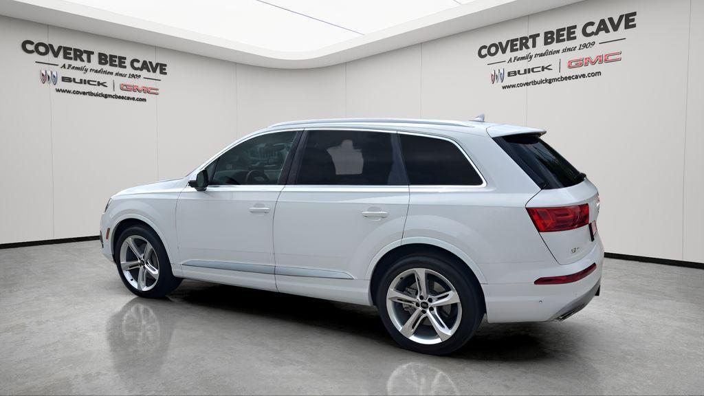used 2019 Audi Q7 car, priced at $27,377