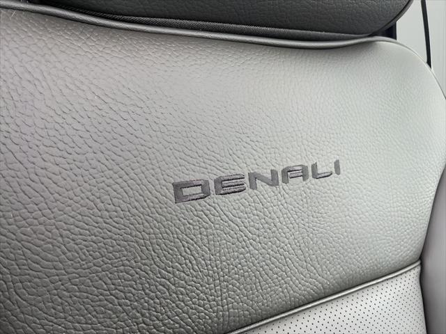 new 2025 GMC Yukon XL car, priced at $85,352