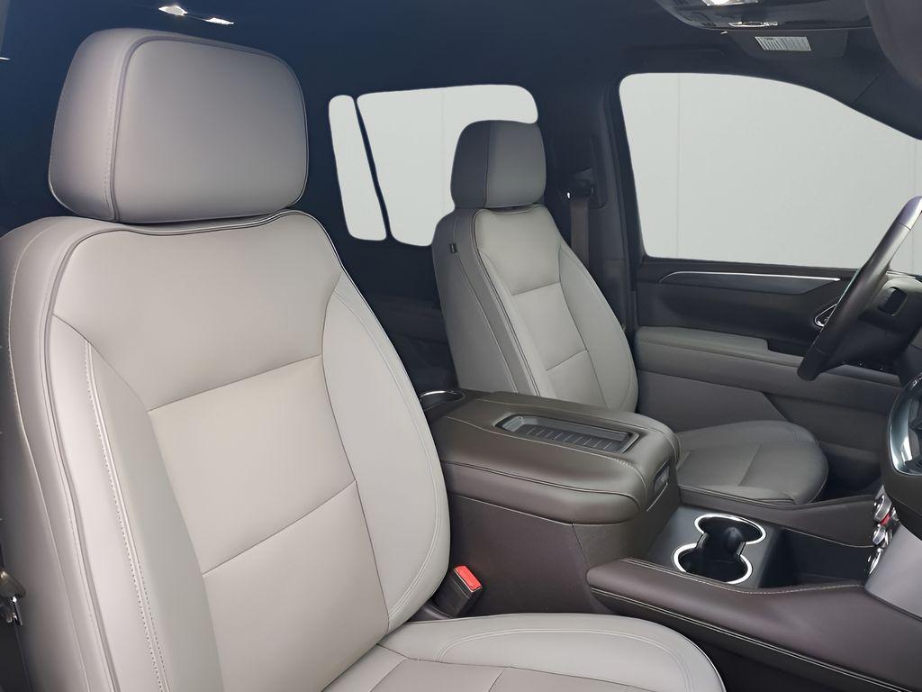 used 2022 GMC Yukon car, priced at $53,695