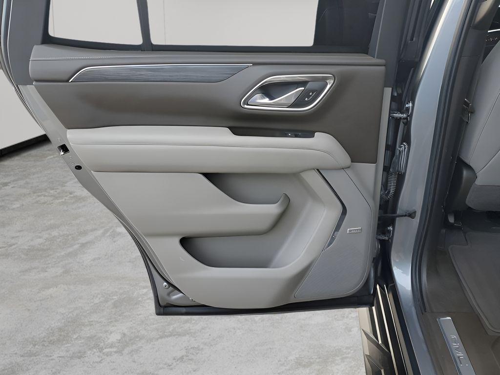 used 2022 GMC Yukon car, priced at $53,695