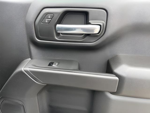 new 2025 GMC Sierra 1500 car, priced at $41,730
