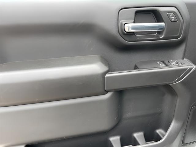 new 2025 GMC Sierra 1500 car, priced at $41,730