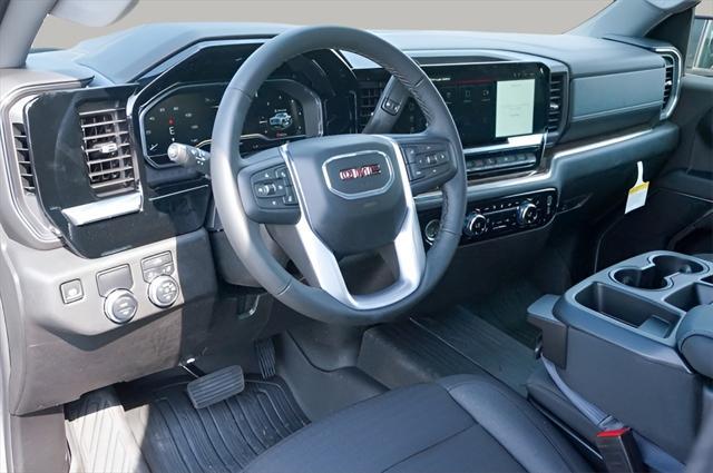 new 2024 GMC Sierra 1500 car, priced at $44,080