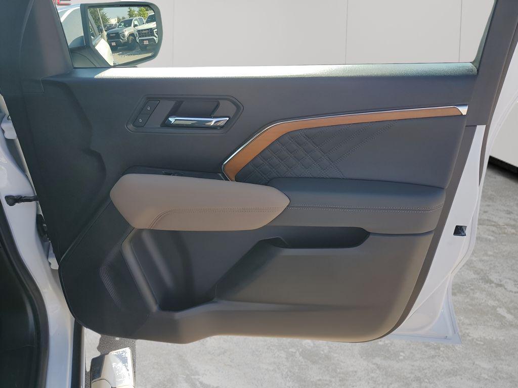new 2025 GMC Canyon car, priced at $54,369