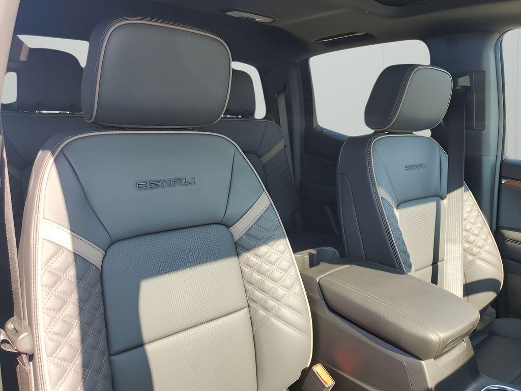 new 2025 GMC Canyon car, priced at $54,369