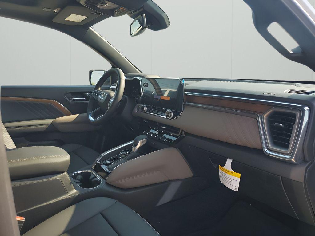 new 2025 GMC Canyon car, priced at $54,369