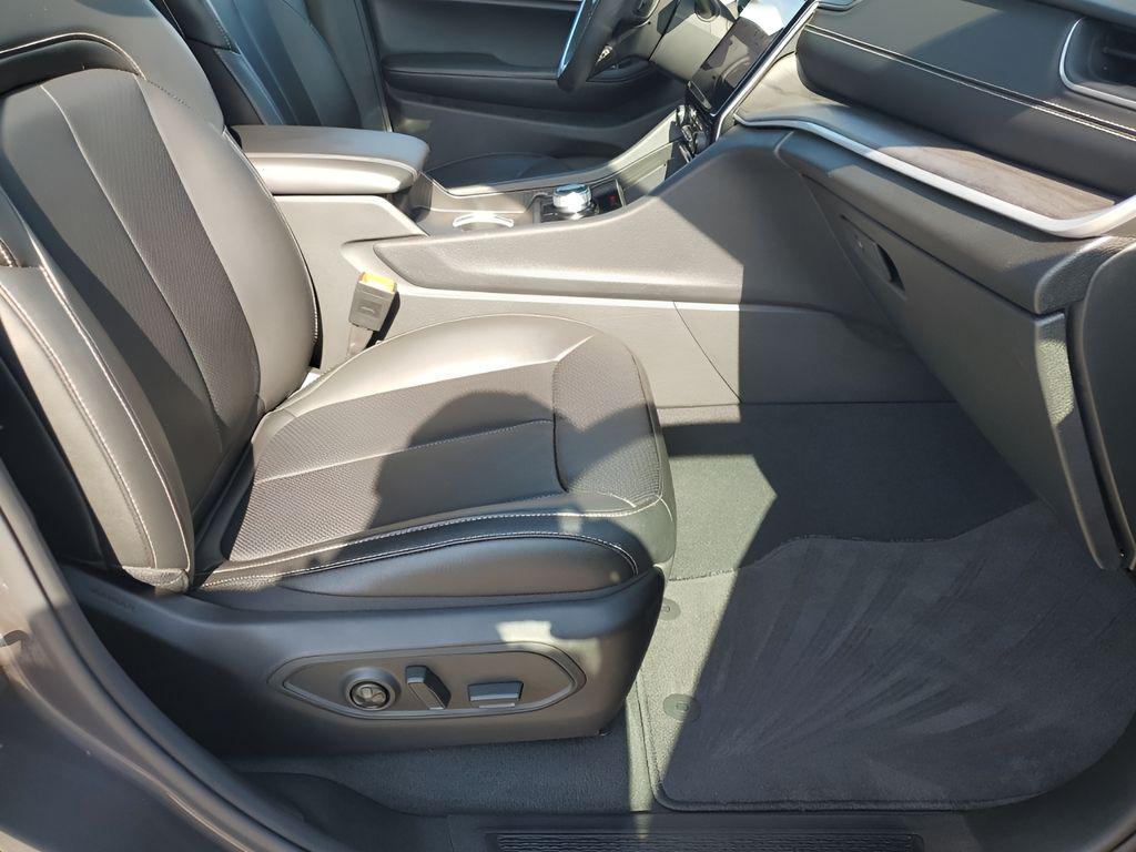 used 2024 Jeep Grand Cherokee 4xe car, priced at $29,337