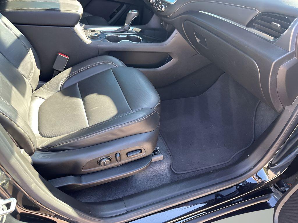 used 2018 Chevrolet Traverse car, priced at $15,137