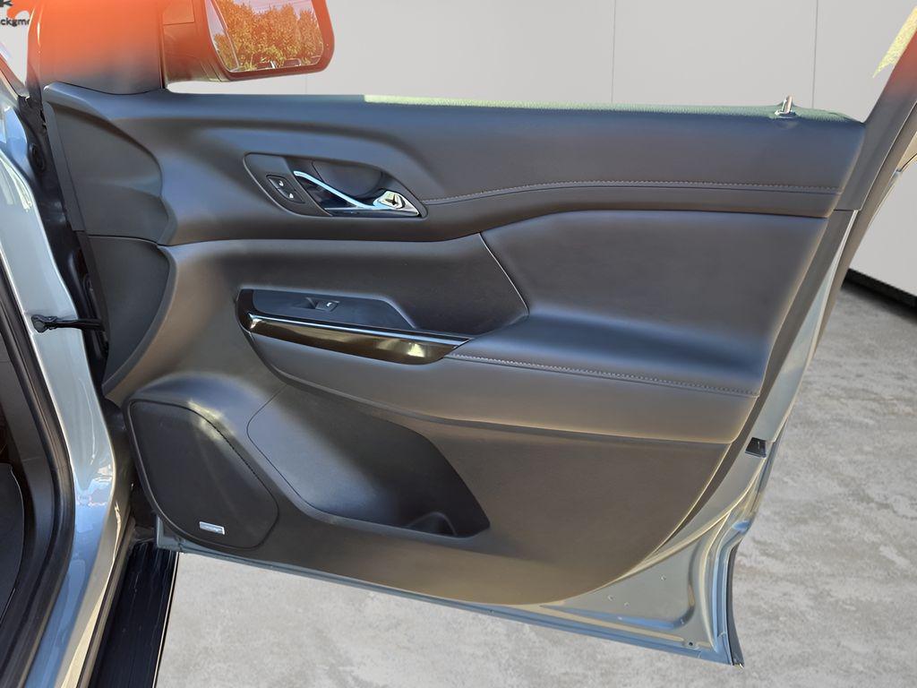 used 2023 GMC Acadia car, priced at $33,735